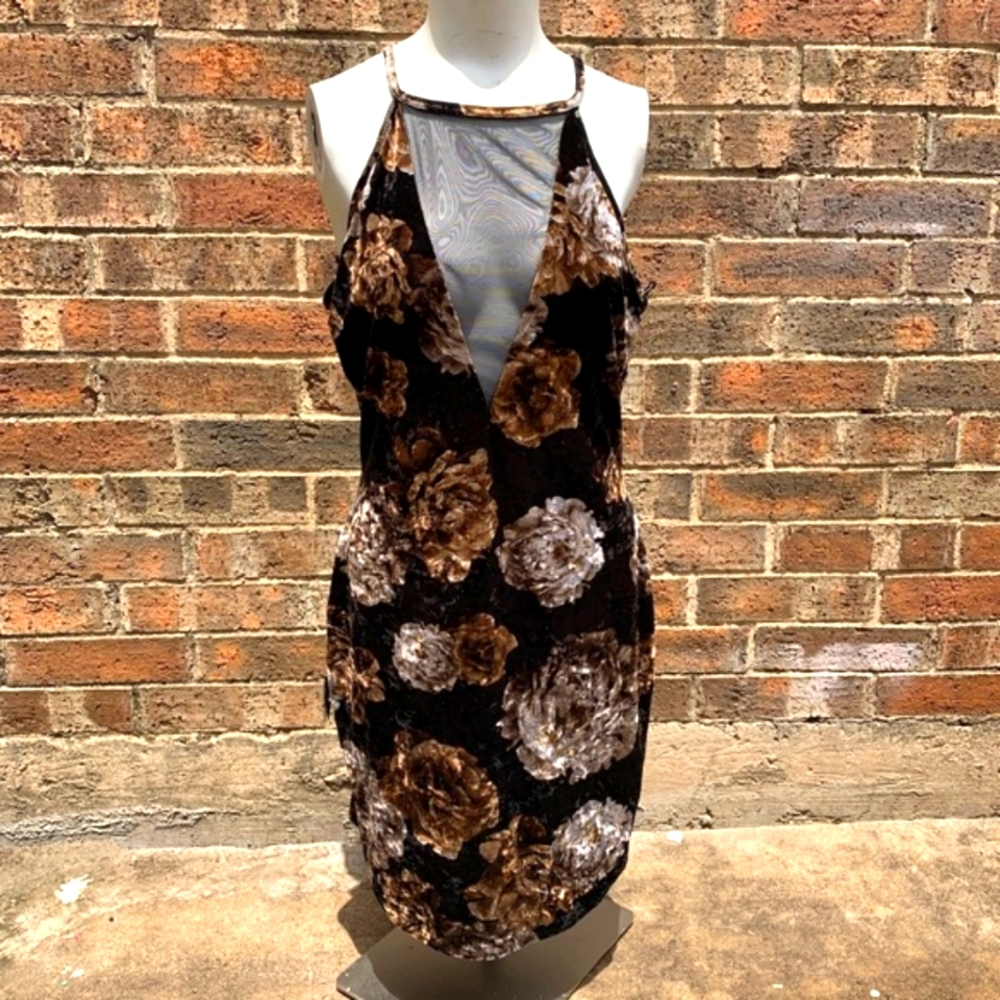 Kimcine Velvet Bodycon Dress